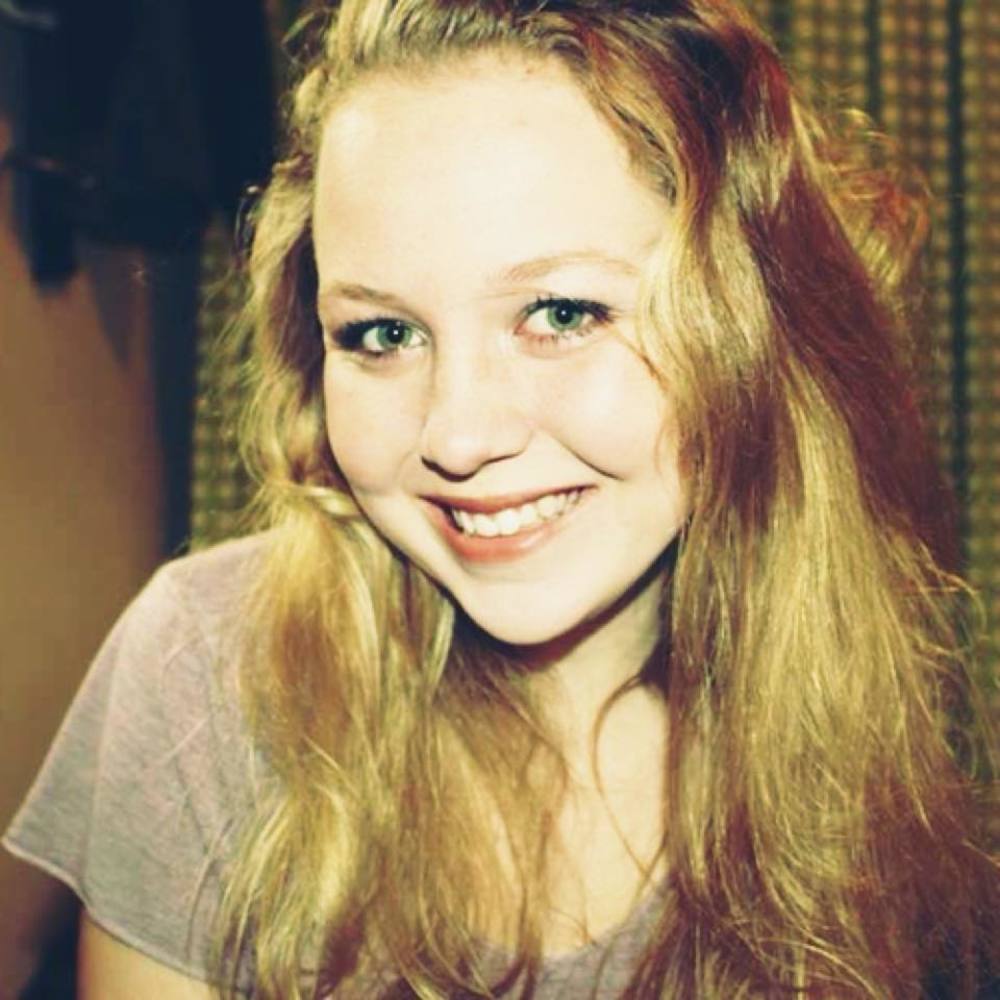 Meet your Posher, Lydia